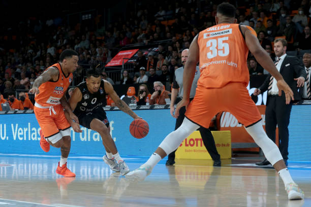 巡回赛的重 巡回赛的重