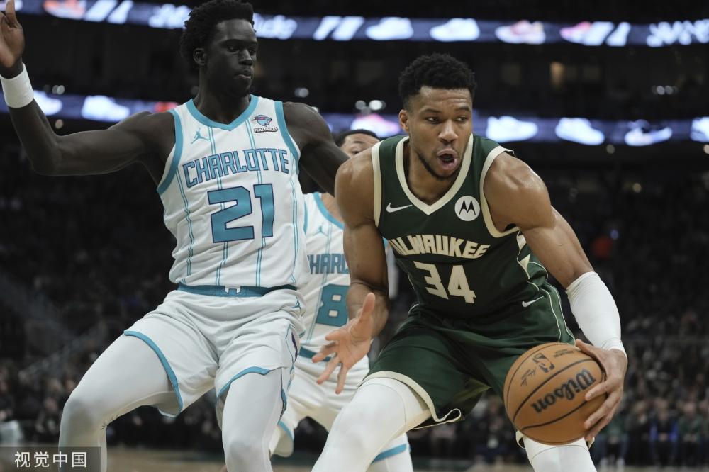 动在当地的 动在当地的